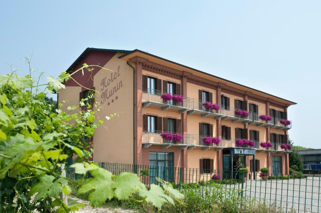 Wine Hotel Munin كانالي المظهر الخارجي الصورة